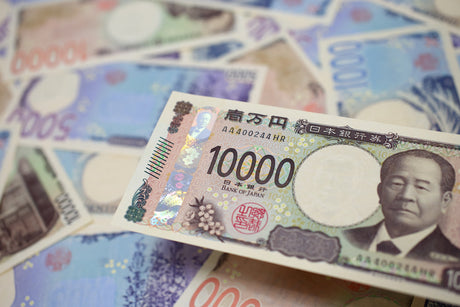 Cash or Card? A Simple Money Guide for Clients Traveling to Japan