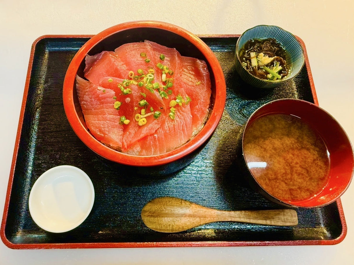 SUSHI RAIL! – A Sushi-Hopping Adventure in Okinawa